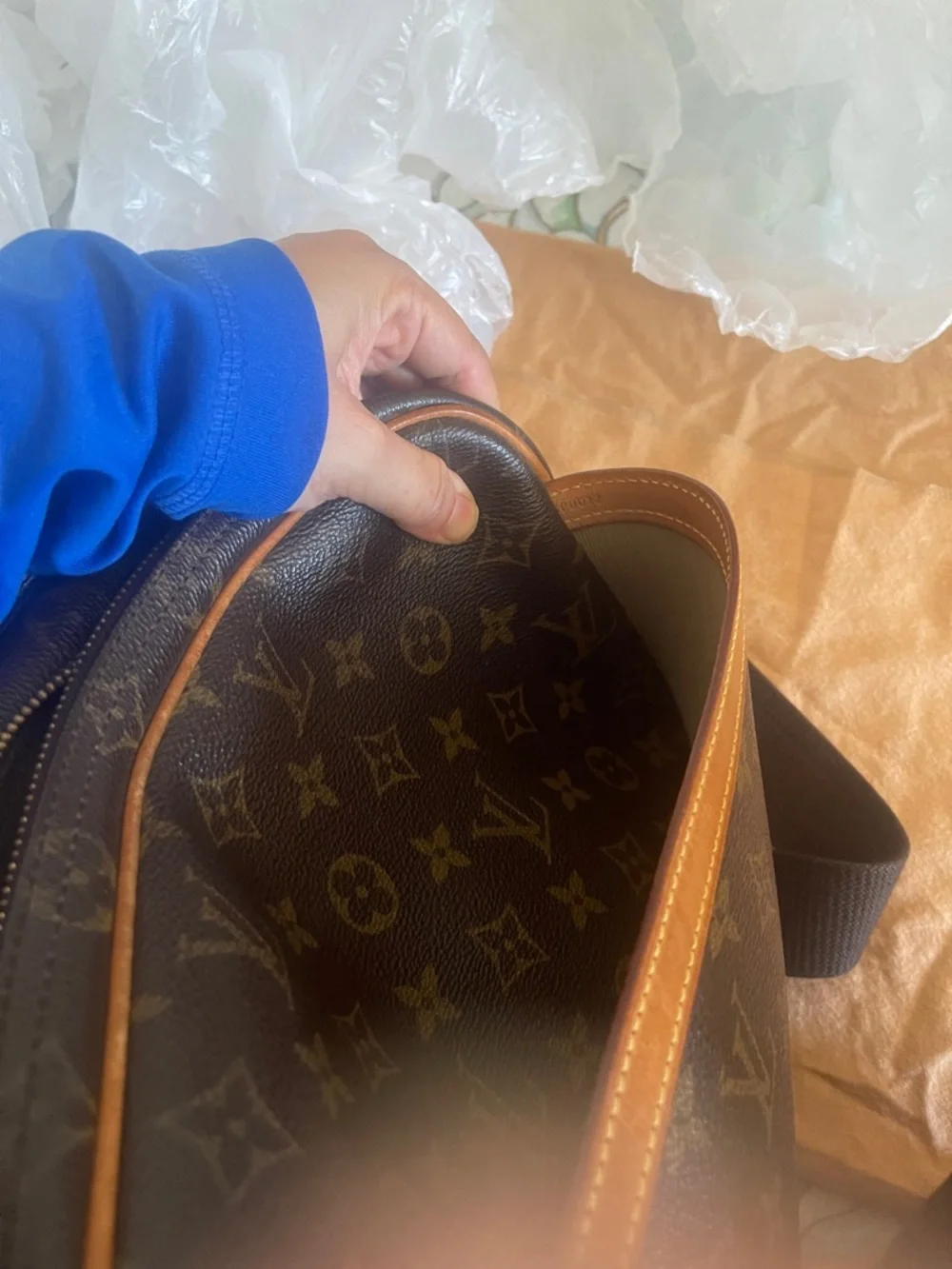 LOUIS VUITTON Monogram Canvas Reporter PM Bag‎ Crossbody message- Brown/Tan